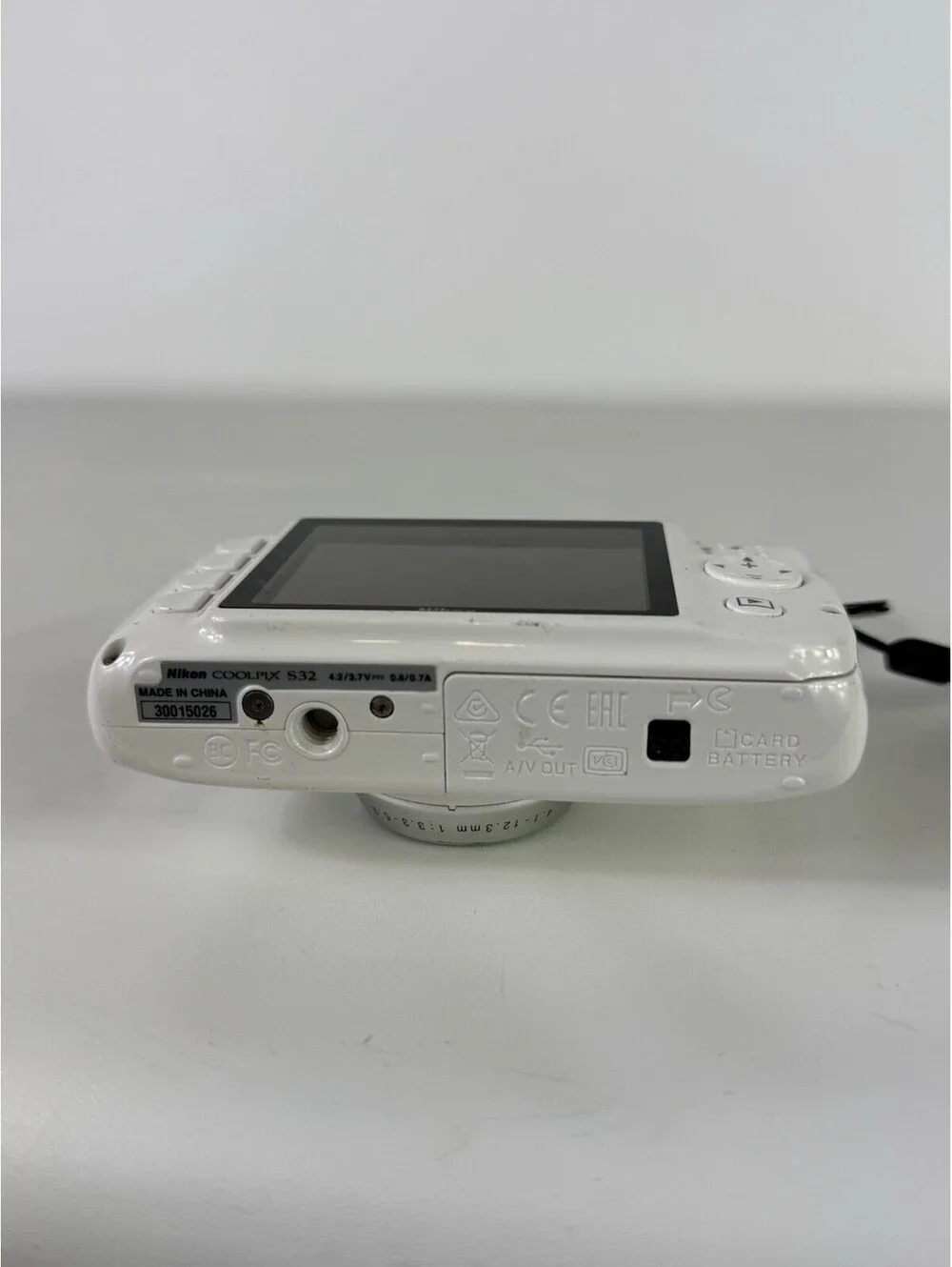 Nikon Coolpix S32 13.2MP Waterproof Digital Camera No Power